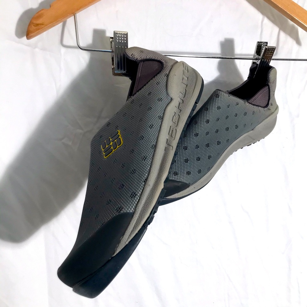Columbia water shoes slip on size 7.5